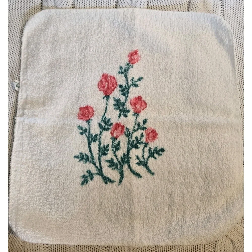 Vintage Spunwell Rose Floral Washcloth Pink Roses White Bath‎ Towel Cottagecore